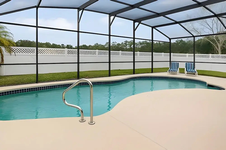 Prime Location! 3bd/2ba Villa