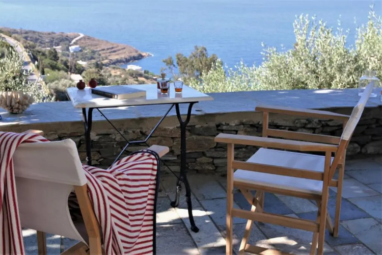 Sea view studio