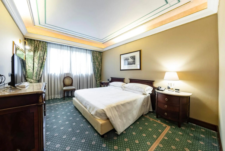 River Château Hotel
