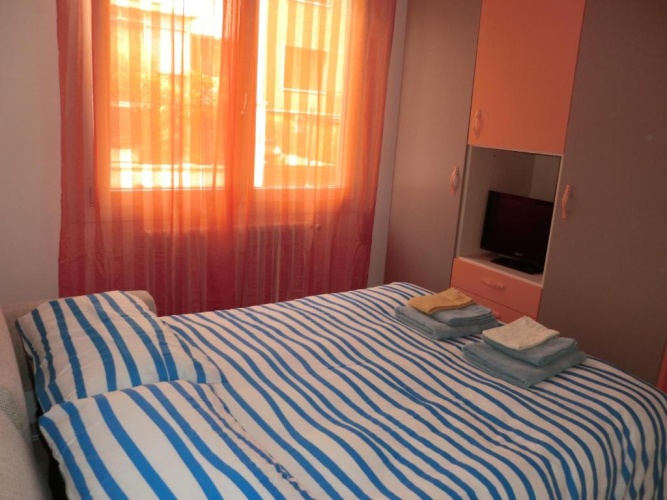 3 Bedrooms Apartment
