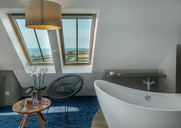 Deluxe Double room with balcony and with ocean view