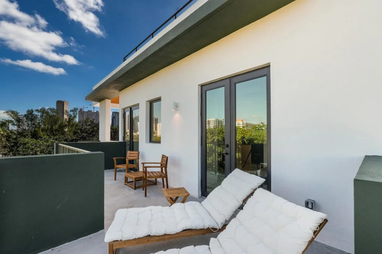 Olive Apartments