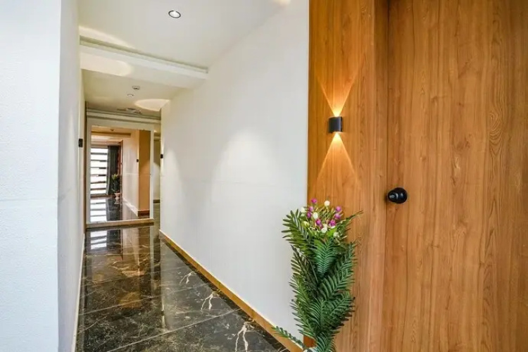 Fabhotel Royal Orbits