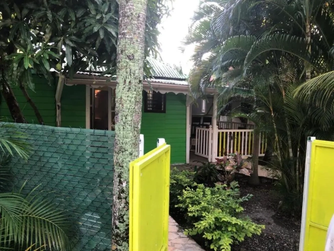 2 Bedrooms Cottage