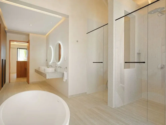 2 Bedrooms Villa