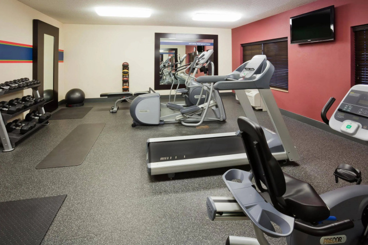 Hampton Inn Fairmont photo 25