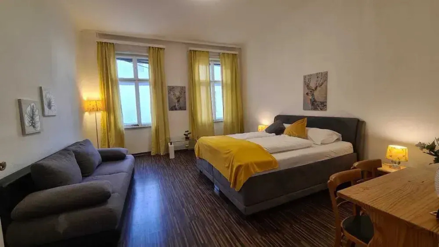 Cozy 1BR Apt Long Stay for 3 Guests