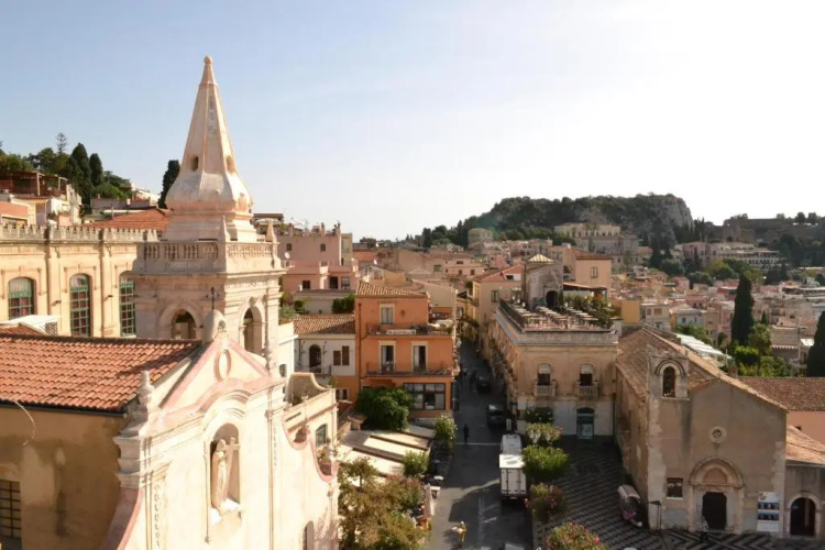 Charming Place 2 Taormina