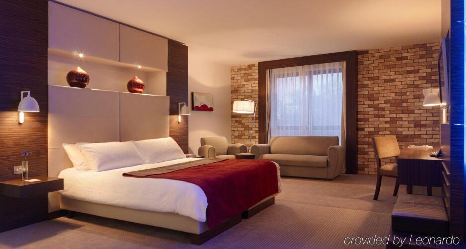 Absolute Hotel LimerickOver view