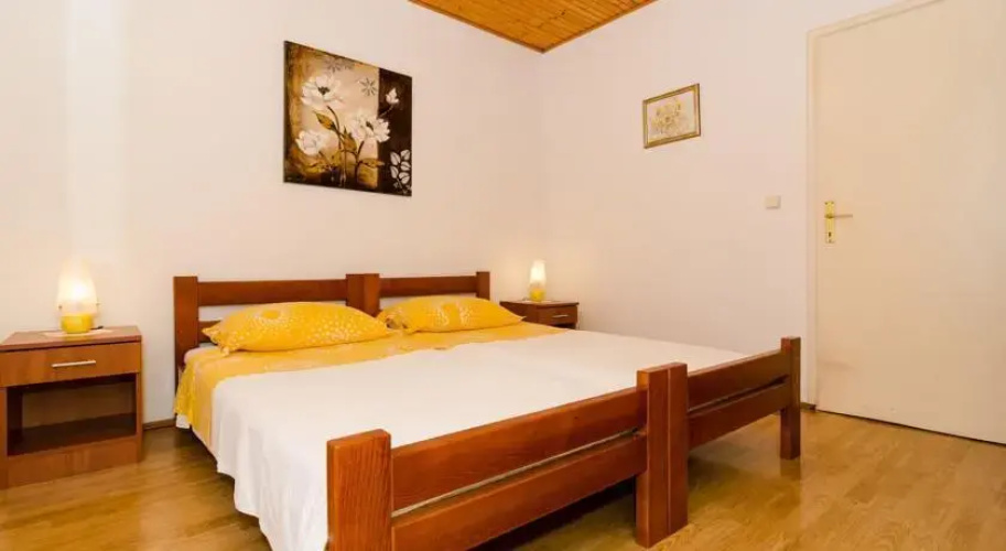 Afrodita Apartments