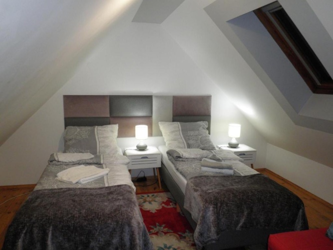 Economy Triple room