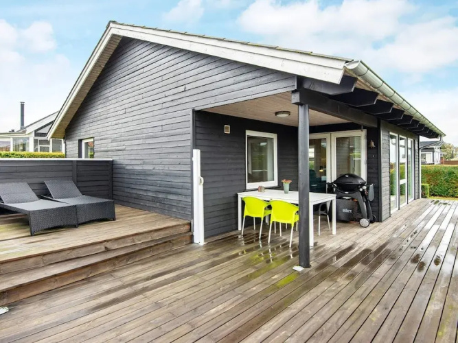 6 Person Holiday Home in Hejls