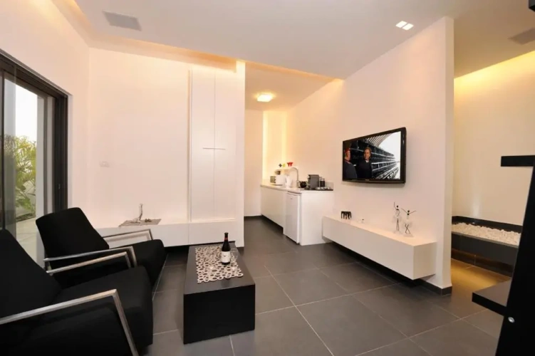 Deluxe Suite
