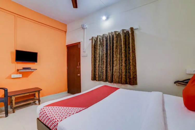 OYO 24282 Sai Lodging