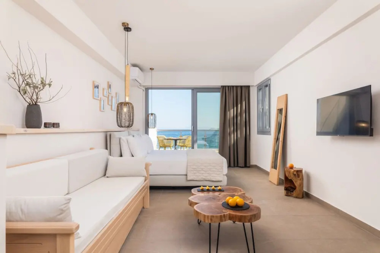 8Moons Boutique Apartments