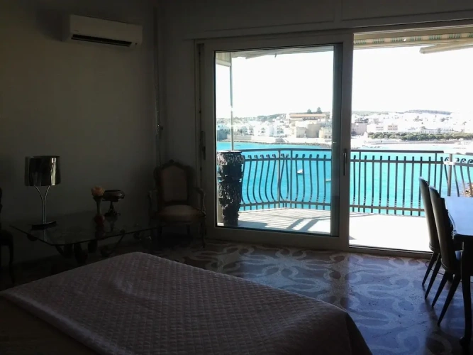 Suite with balcony