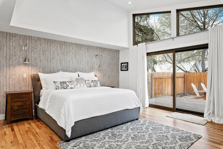 Spacious Custom Built Home in Boises North End