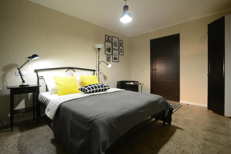 Фотография номера квартиры Квартира Посуточная Аренда Просторная Двухкомнатная в Центре