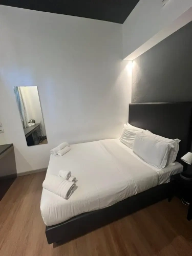 Economy room