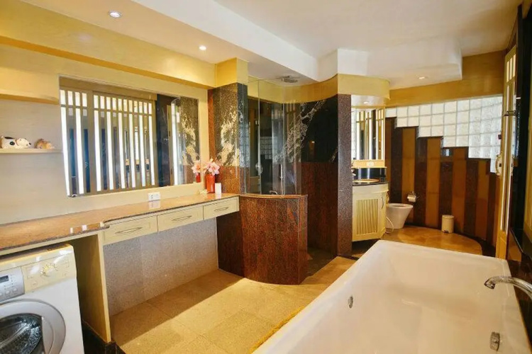 Galare Thong Tower Apartment & Condominium