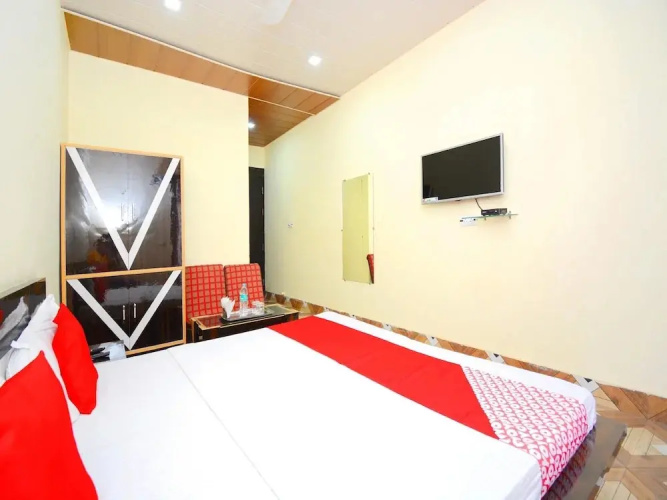 Kaler Regency by OYO Rooms