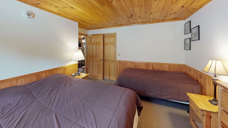 Rough Cut Lodge