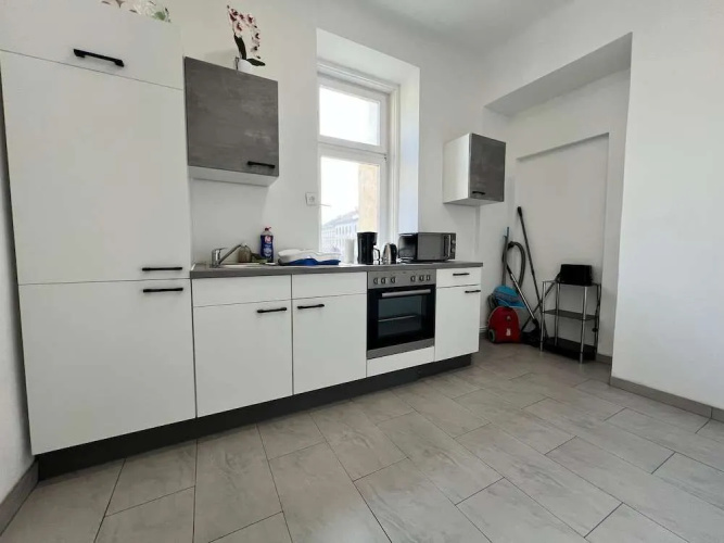 Welcoming 4BR shared Apt.-best location