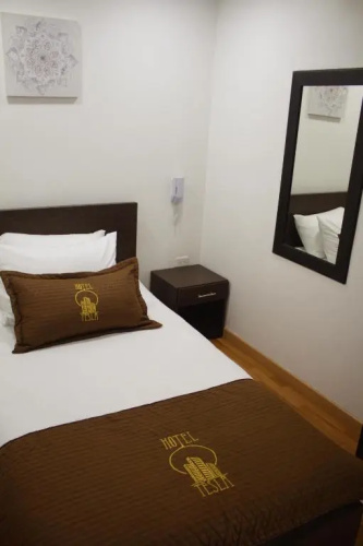 Hotel Tesla