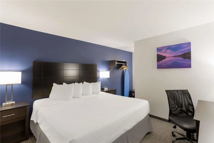 2 Bedrooms Double Suite