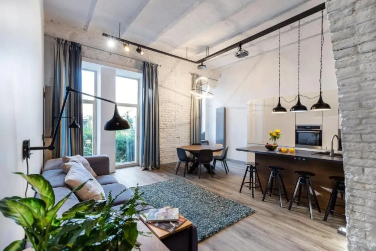 2 Bedrooms Apartment