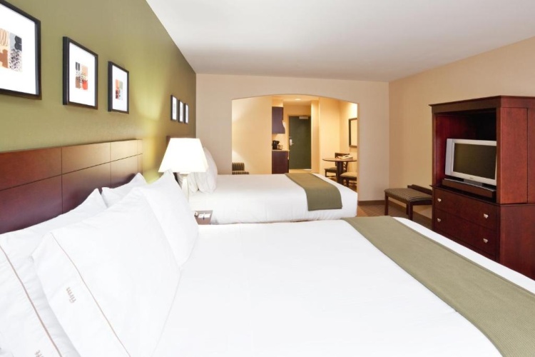 Standard Quadruple room with balcony
