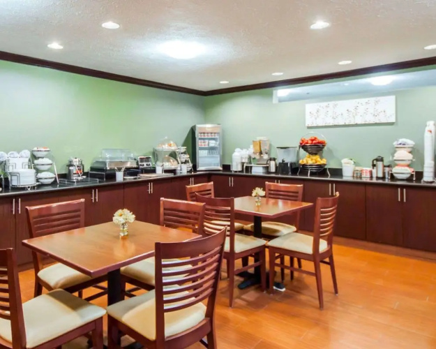 Sleep Inn & Suites