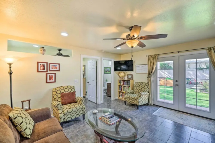 Phoenix Vacation Rental: 2 Mi to Downtown