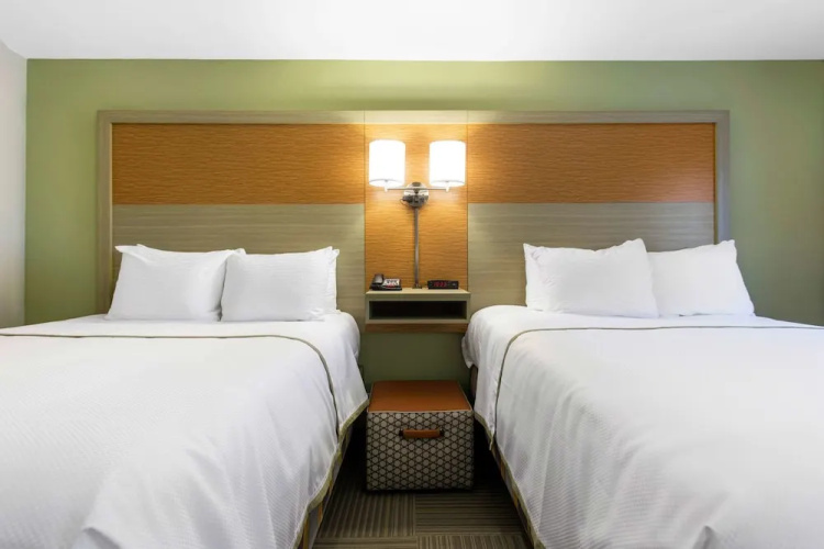 Country Hearth Inn & Suites - Columbia