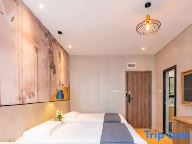 2 Bedrooms Standard Twin room with street view