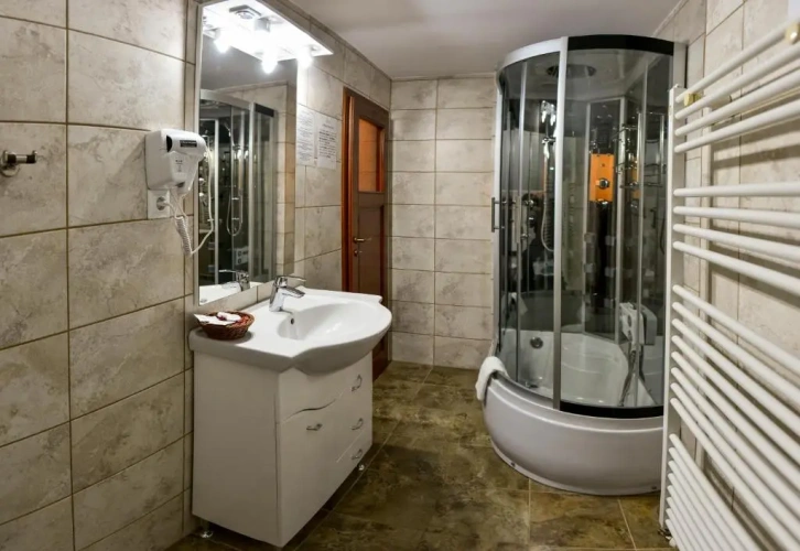 Standard Twin room with balcony