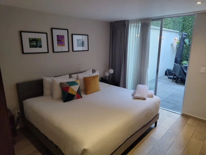 ZAMORA by Mr. W