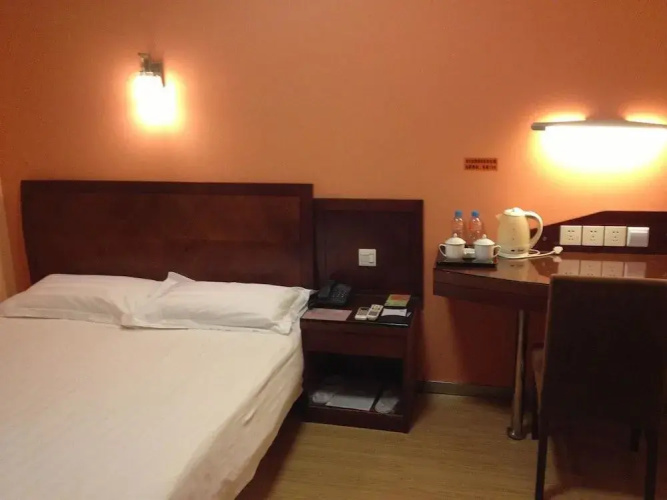 Motel 168