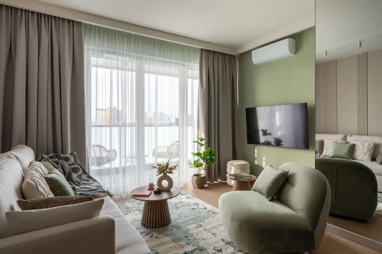 Family Apartment with balcony