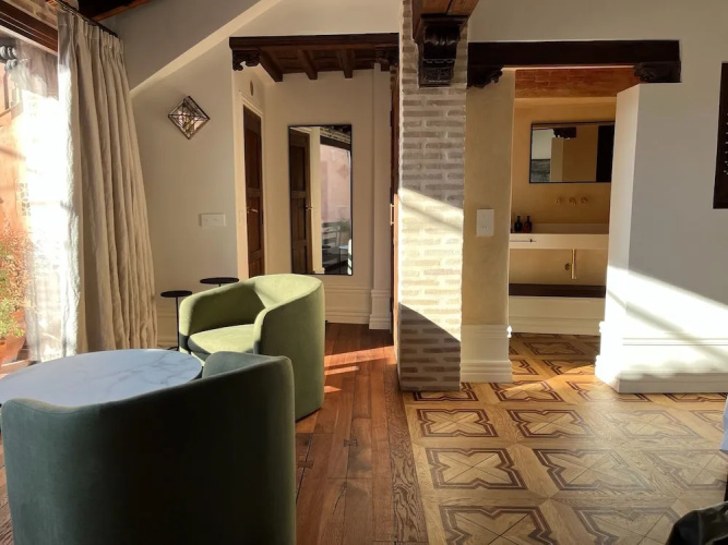 La Casa Juan Ranas
