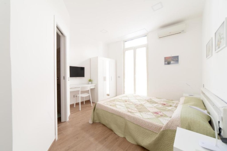 3 Bedrooms Apartment