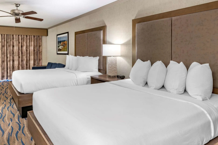 Elizabeth Oceanfront Suites, an Ascend Collection Hotel