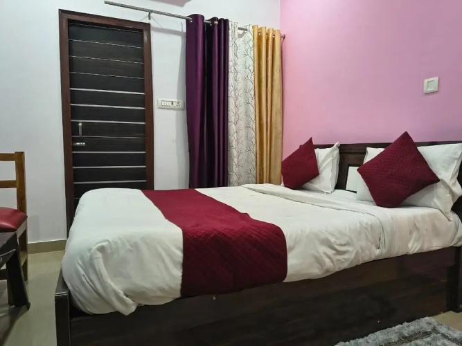 Hotel Trimurti Inn