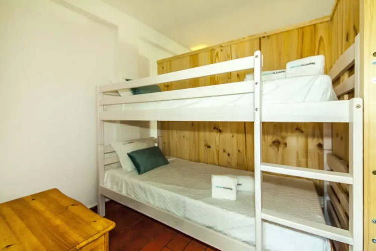B20 - Sun and Pool Apartment