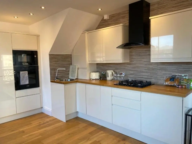 1 Bedroom Apartment