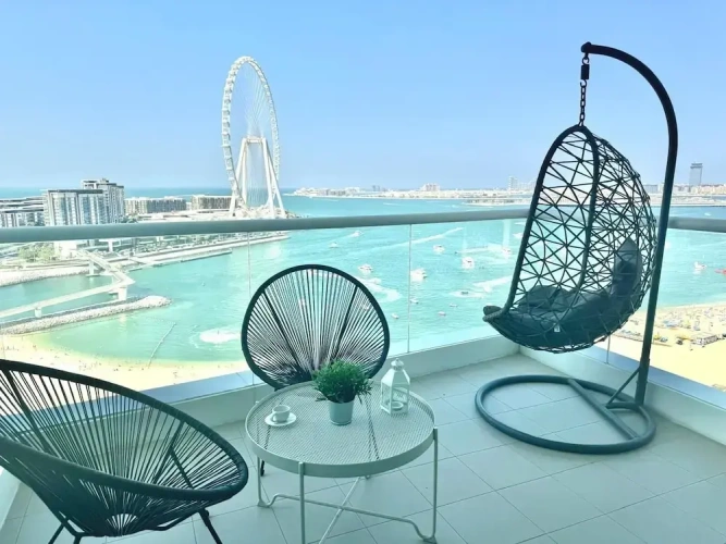 2 Bedrooms Apartment with balcony and with sea view
