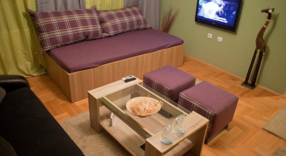 4 Rooms Apartments