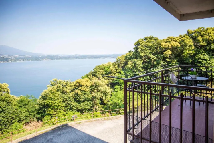 Cloud 9 - Apartment with stunning lake view