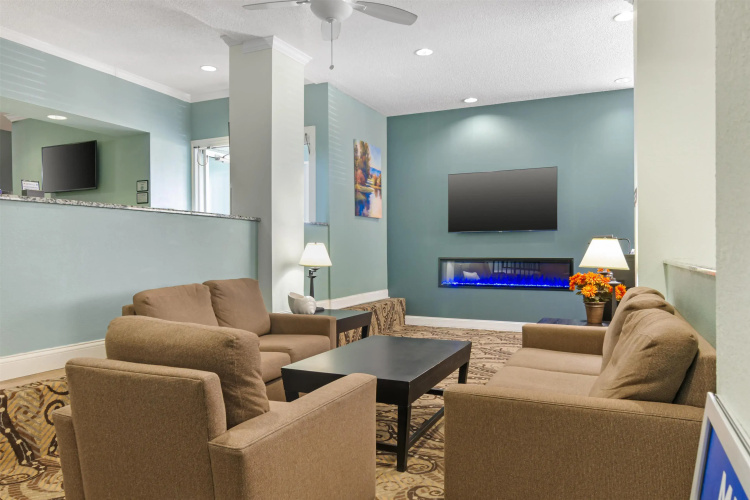 Best Western Teal Lake Inn
