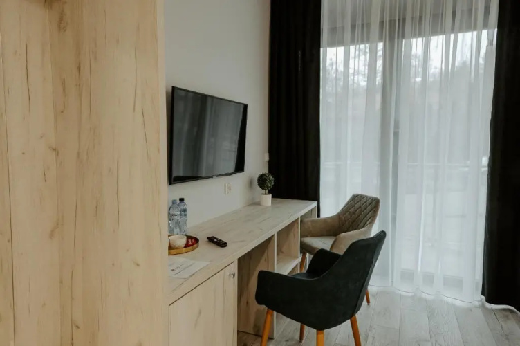 Apartamenty i Pokoje InforesPark